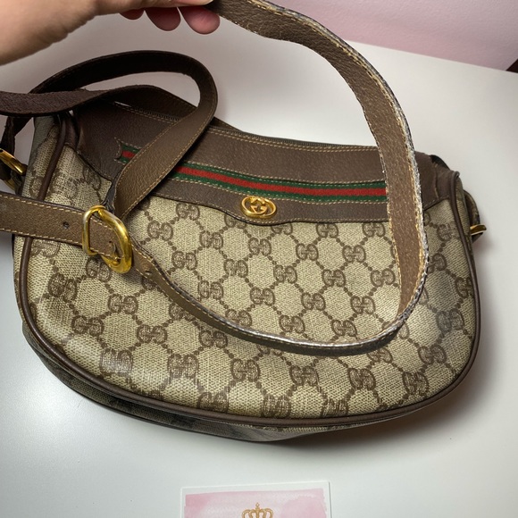 Crossbody - Picture 15 of 16